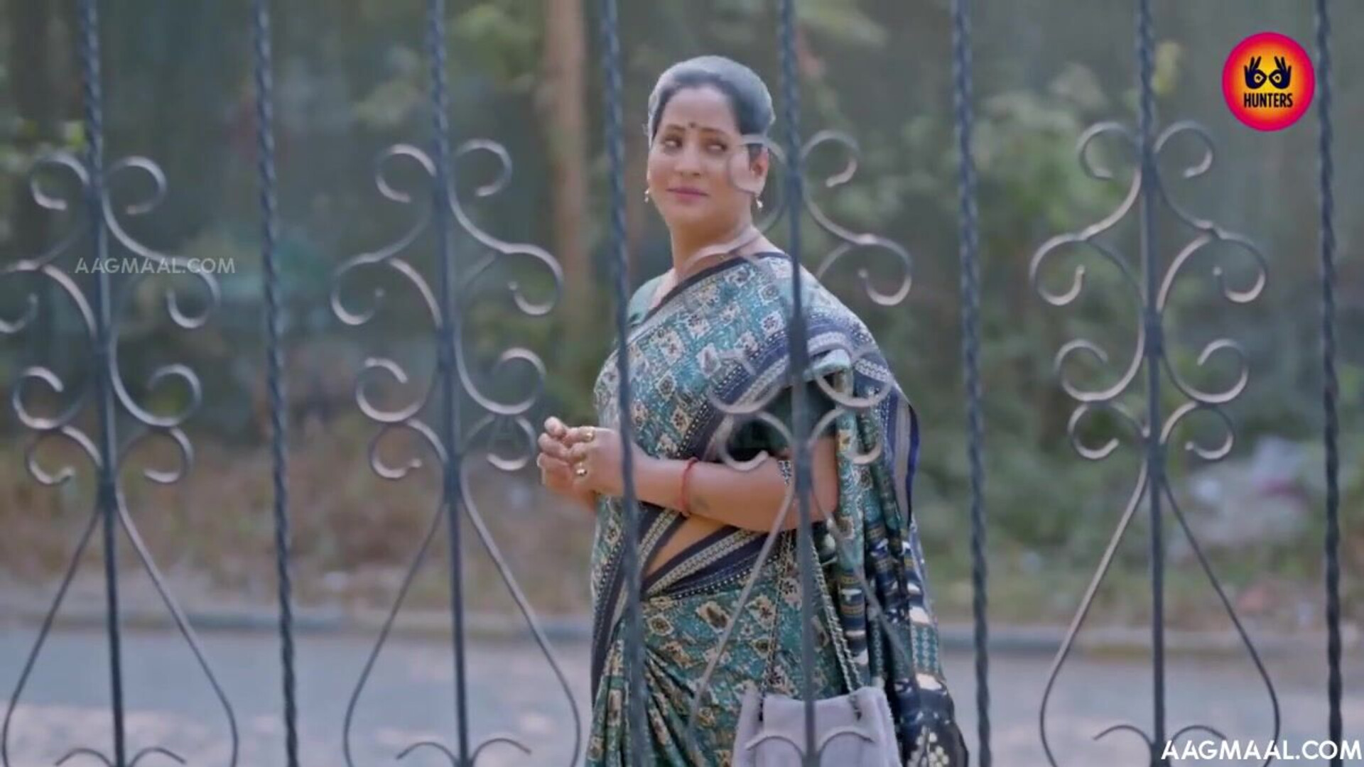 Adhuri Aas Season 01 Episode 02 (2023) HuntersApp Hindi Hot Web Series - ridhimatiwari - natasharajsewari - bhartijha - prajaktajahagirdar - priyagamre - leenasingh - sharonparmar - ayushibhowmick - peehukanojiya - pihusharma