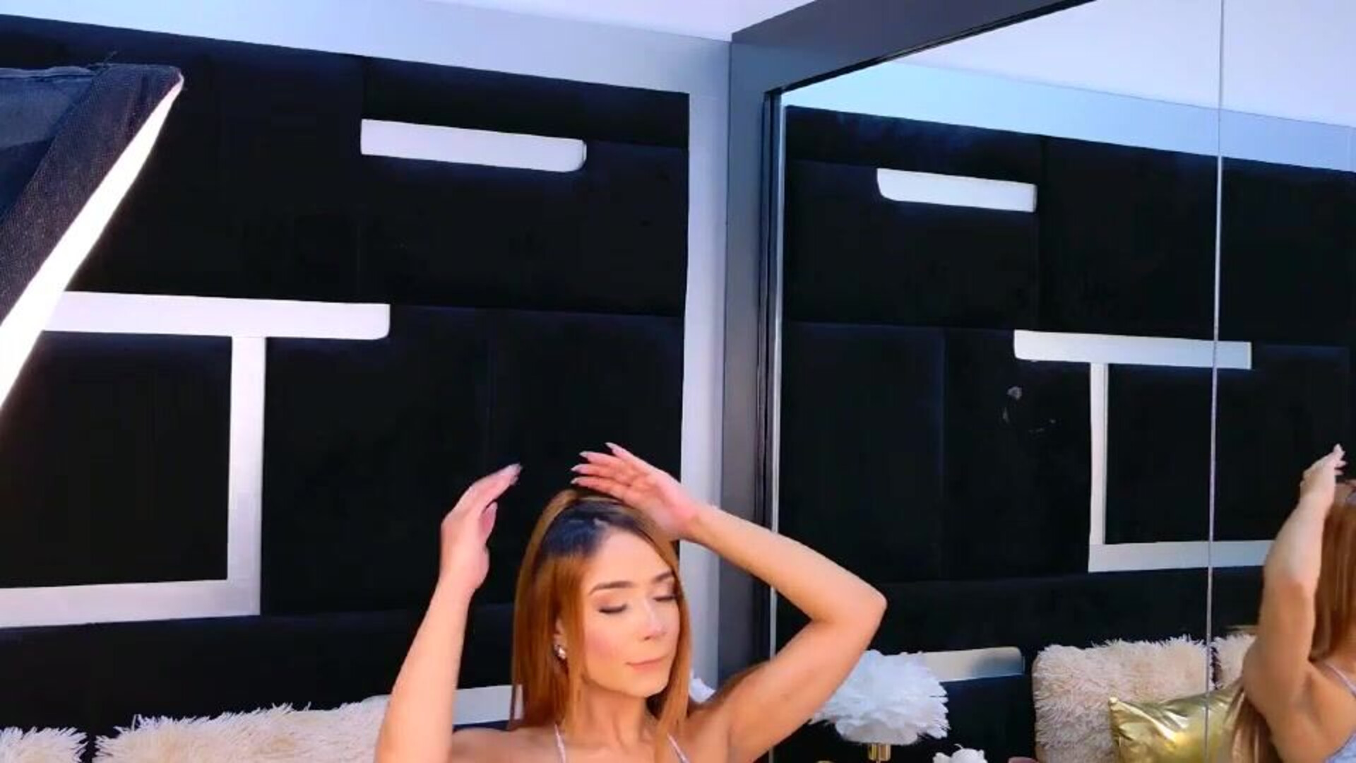 Alanaferrara 2025 12 05 21H57m26s - webcam