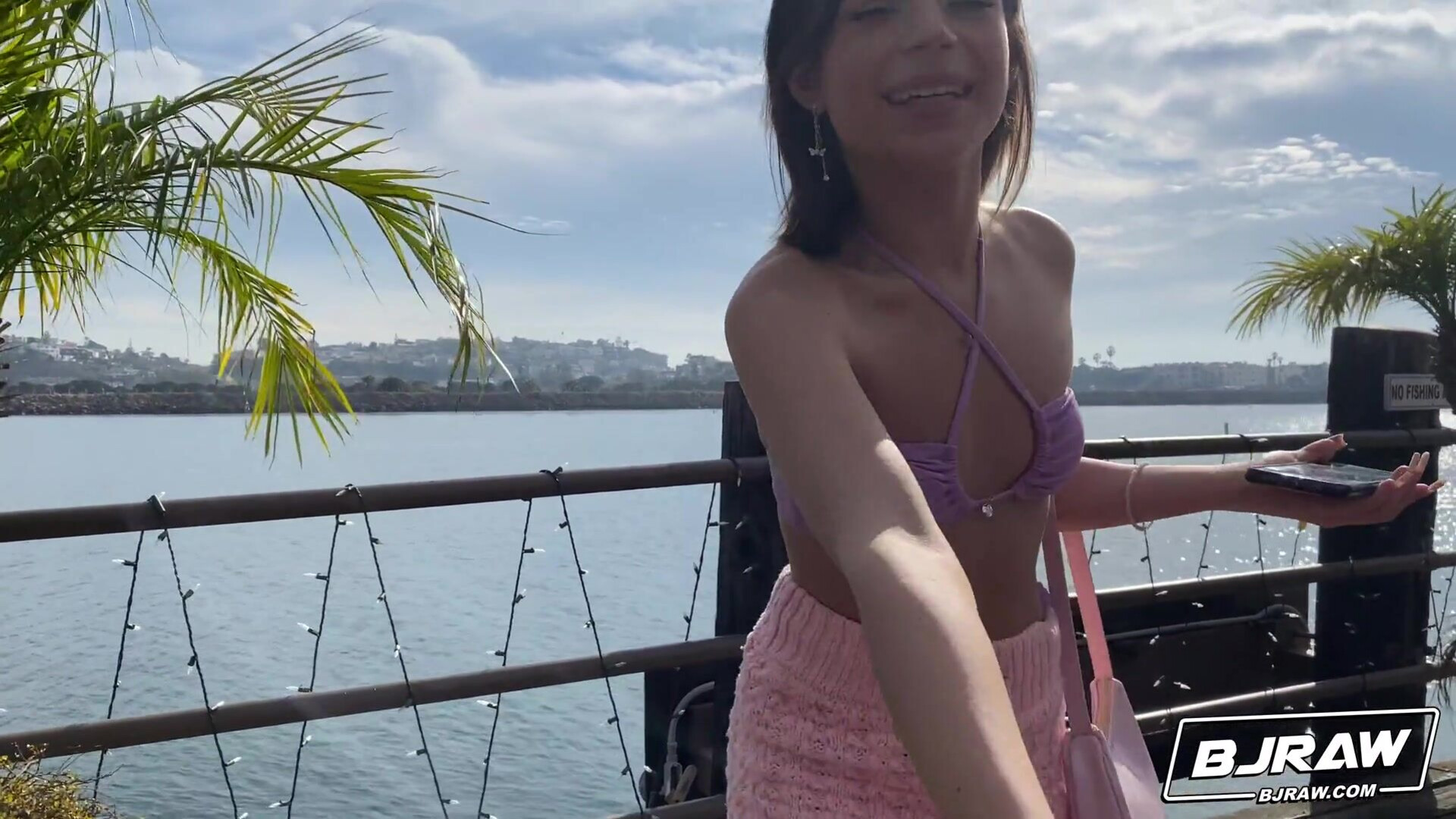 Aria Valencia Aria's Lips Aren't Sealed - facial