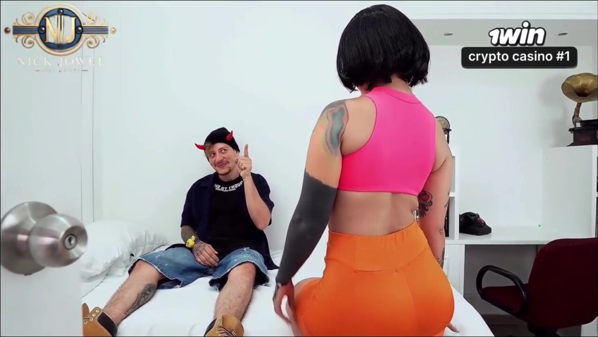 Big caboose Latina Dora gives a deep throat in porn! - colombia - big ass doggystyle - cosplay - la rola - hardcore - porn - short hair - big boobs - big booty latina - xxx