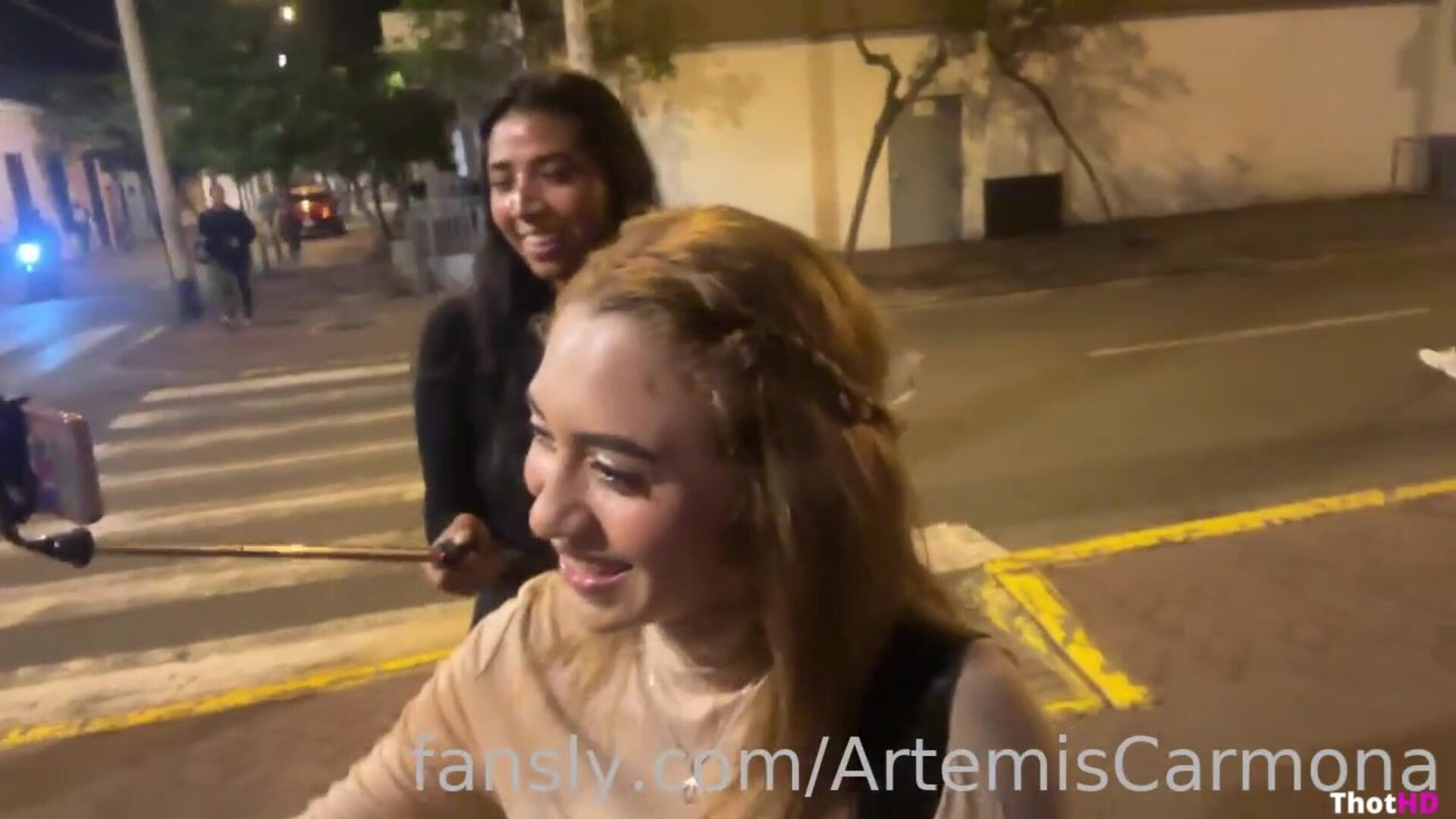 Cumwalk Artemis Carmona y Ximena Solano - blowjob - teen - latina - facial