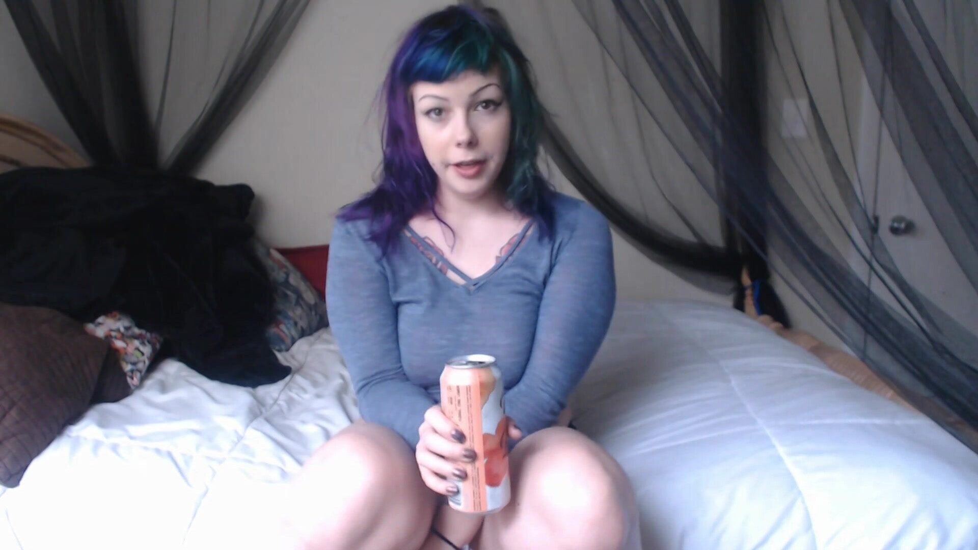 DamnedestCreature Chubby Alt Babe Burp Session - solo - softcore - amateur