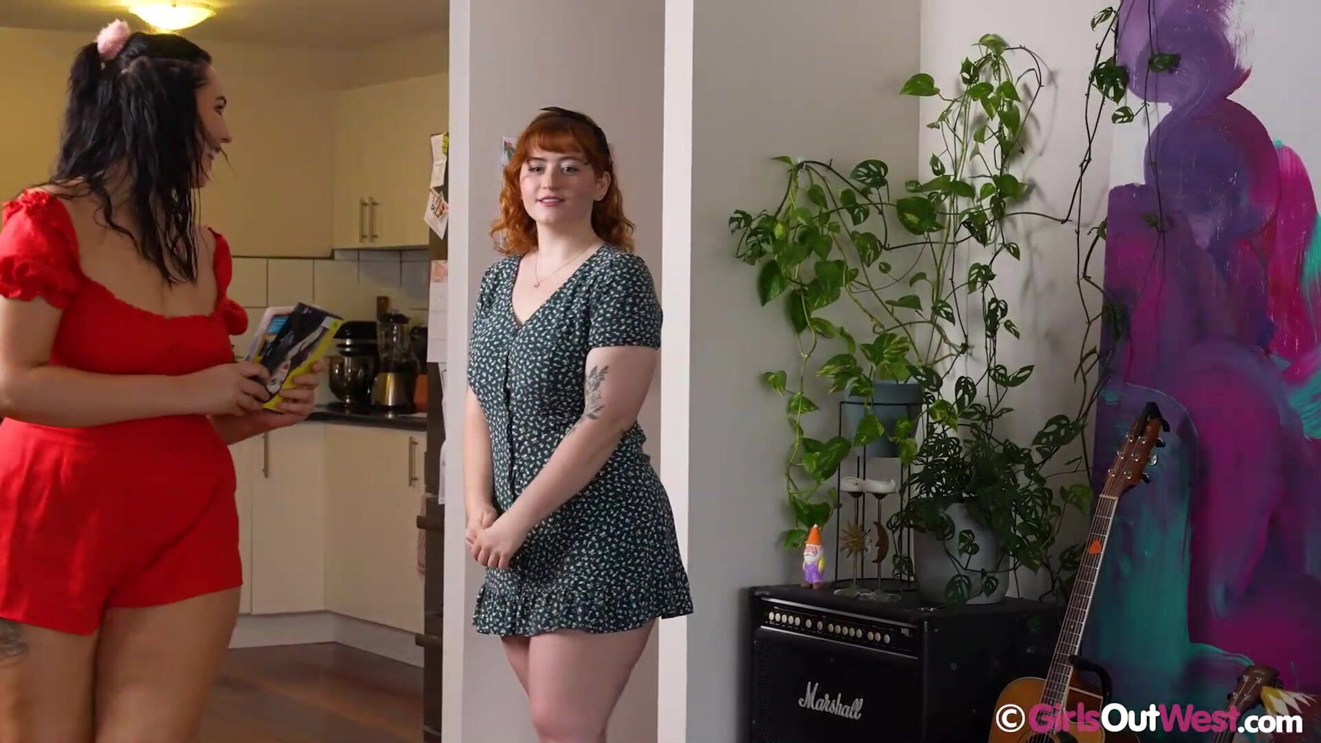 Emberly & Valentine Taste - lesbian - big ass - big tits