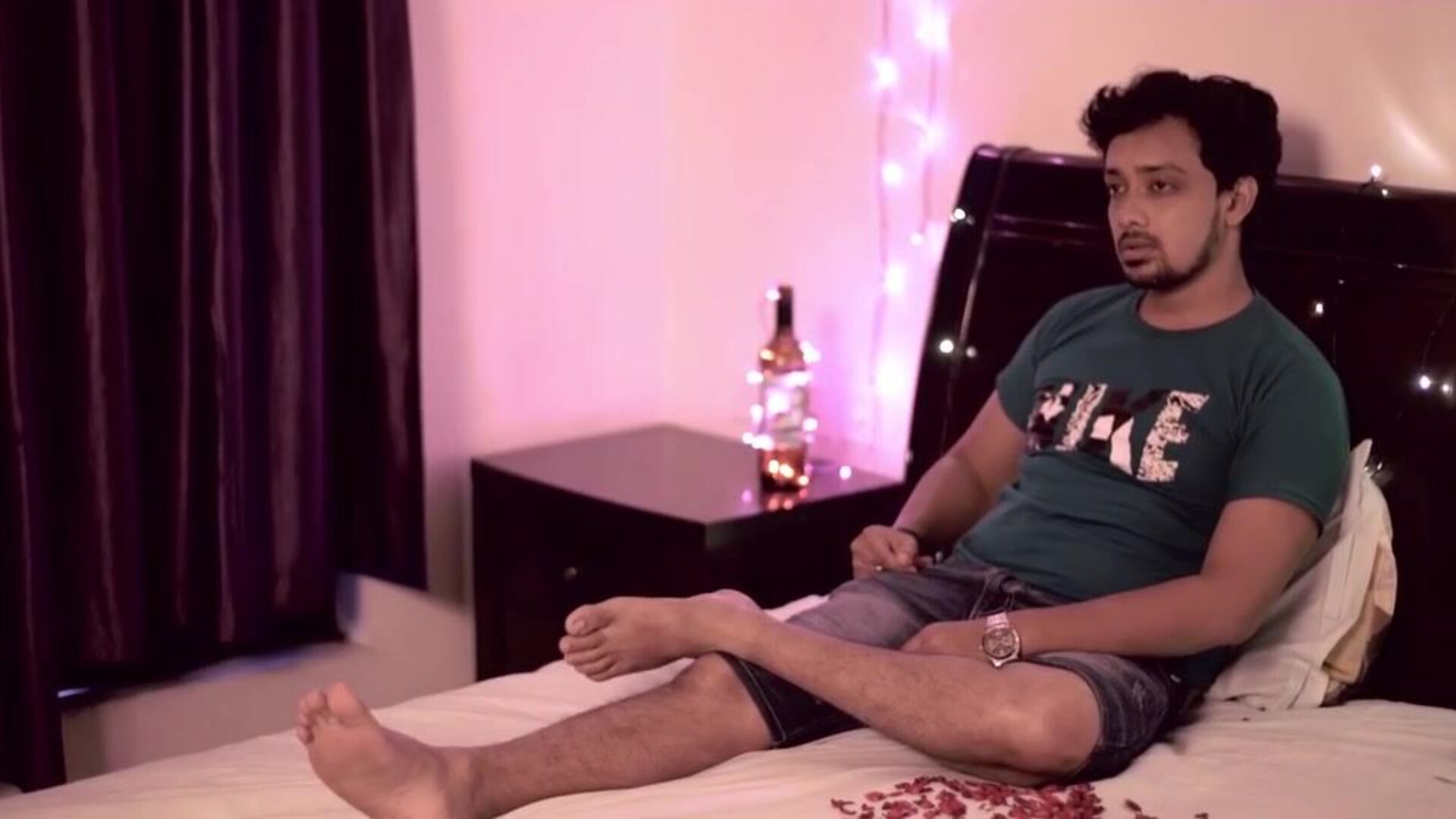 Fareb (Poulami Chatterjee) Uncut (2022) FlizMovies Hindi Hot Short Film - poulamichatterjee - riyagupta - neelam - nehalvadoliya - amesha - mimdas - binduthakur - gargikhakhalary - priyagamre - bhartijha
