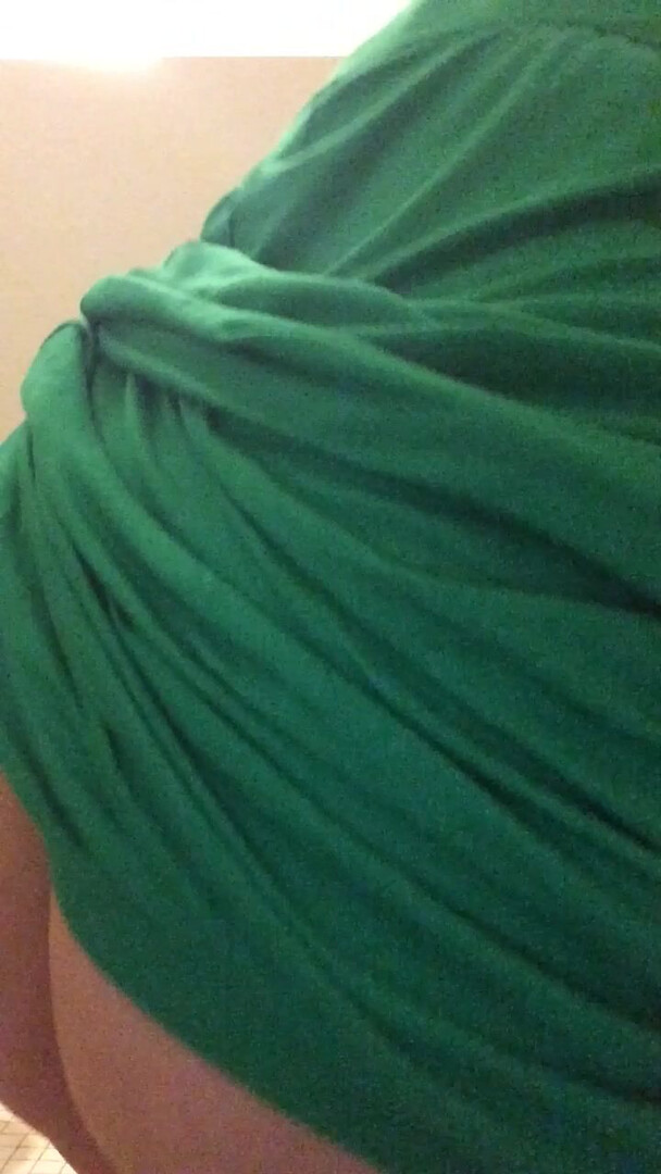 Missbustylatina Fun In Campus Bathroom - bbw - solo - big tits