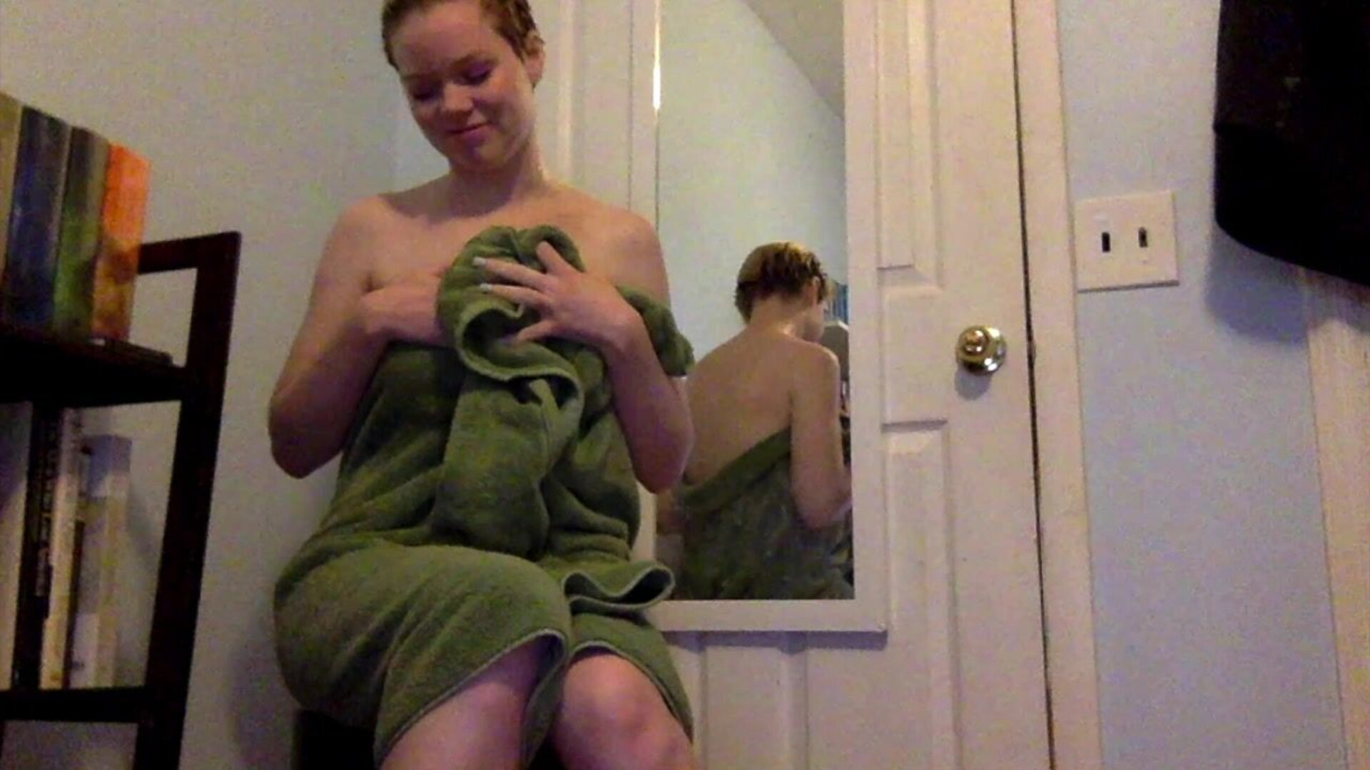 Pearl Sinclair Caught Spying On Sis In The Shower - solo - masturbation - amateur