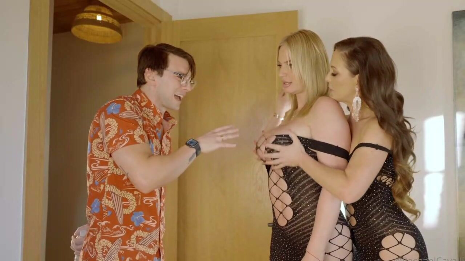 Rchcavali, CherDevil OF Threesome - of - milfs