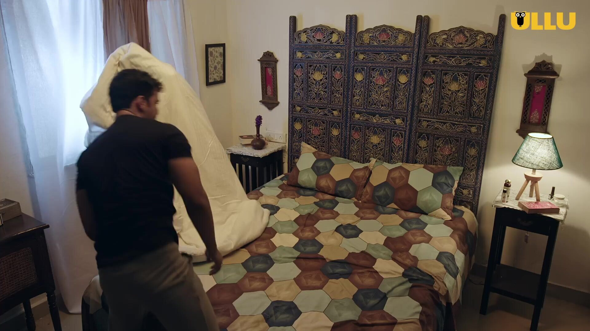 Saas, Bahu and NRI S01E02 - ass