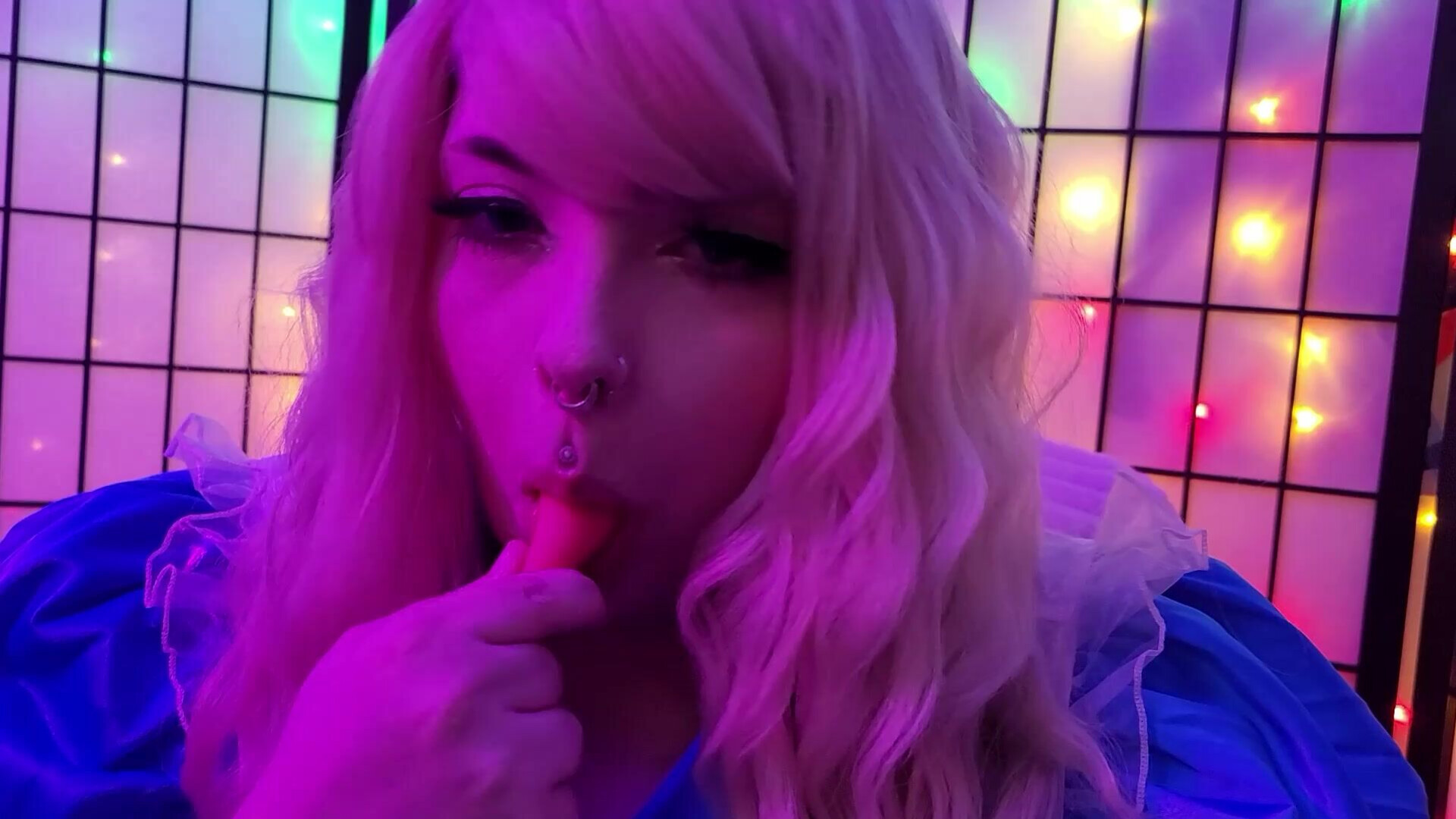 Virghoe Down Alices Rabbit Hole - toys - solo - bbw