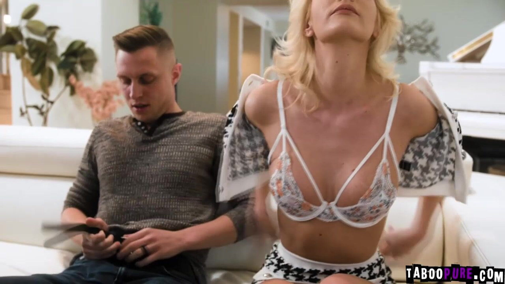 Williams motivates Alex to cum inside Kenna's pussy - tabooer - blonde - big tits - threesome - milf - family roleplay - pussy - blowjob - deepthroat - big dick