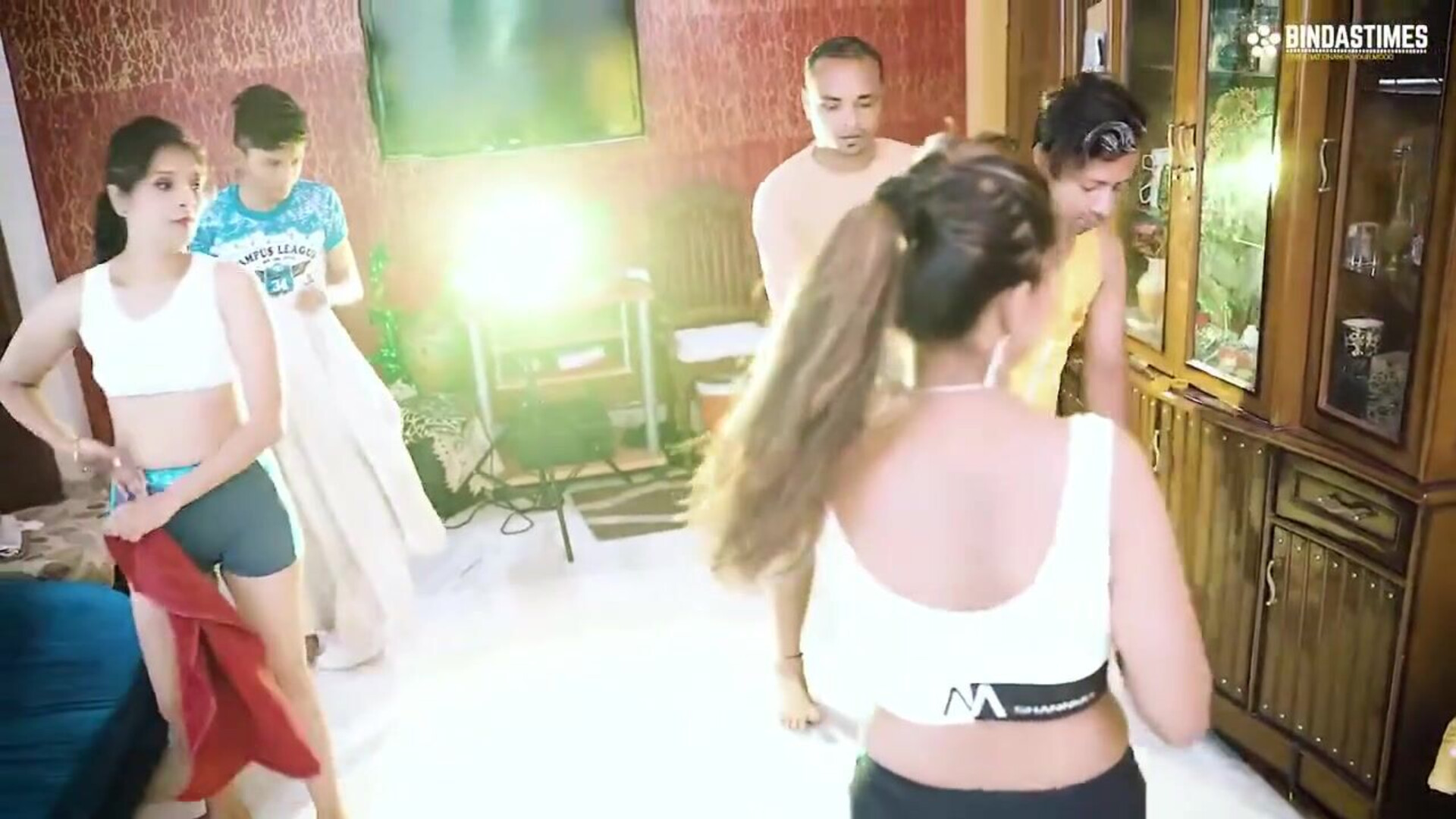Yoga Teacher Uncut (2023) BindasTime Hindi Short Film - sapnasappu - tinanandy - tinadutta - sucharitabhattacharya - zoyarathore - kajalchauhan - jyotimishra - anmolkhan - fetish - blowjob