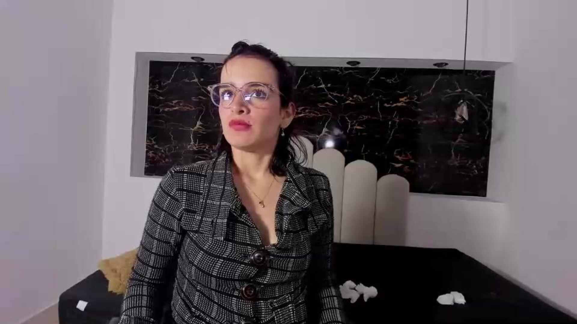 annyrosee 2025 12 10 19h06m12s - webcam