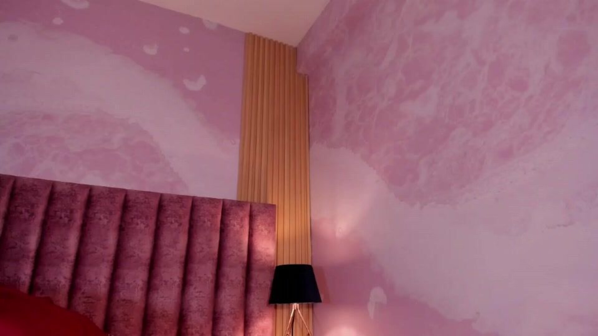 krystalswift 2025 12 01 16h30m05s - webcam