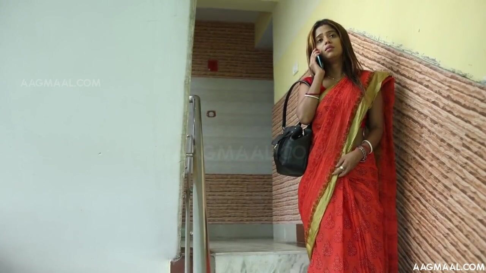 Desperate Wife Season 01 Episode 03 Uncut (2024) ToplessTopper Hindi Hot Web Series - olgasharova - sanandabanerjee - chandrimabanerjee - gargikhakhalary - priyagamre - bhartijha - leenasingh - prajaktajahagirdar - kairashehgal - sharonparm
