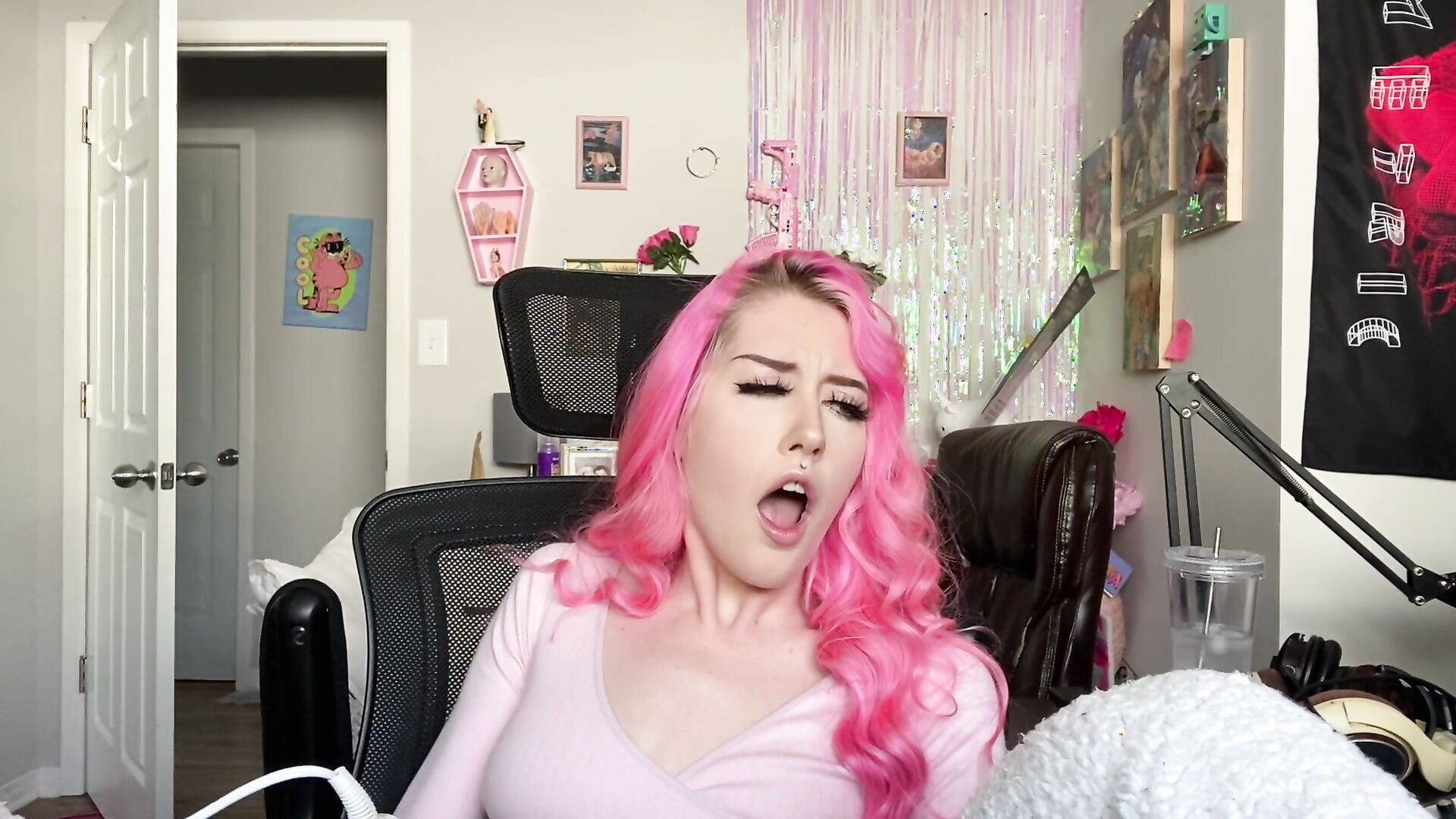 Pink Drip - Magic Wand Tongue Twisters - ManyVids - blonde - teen - pov - dirty talk - virtualsex - small tits - natural tits