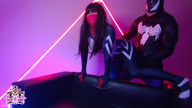 Kitsune negra - sexo violento com seda vs veneno e ejaculações - manyvids - saltos altos - conversa obscena - mamas grandes - POV - cosplay - broche - pila grande - negra - rata