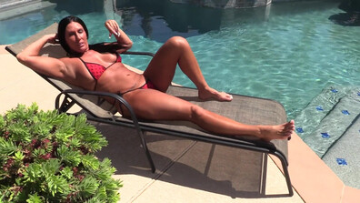 MILF Katie - Scandalous Soccer Mom - ManyVids - milf - stepmother - big tits - solo - virtualsex - fake tits - brunette - dirty talk - masturbation