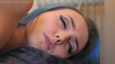 Sia Siberia - Rly Close Up Masturbation - ManyVids - masturbation - teen - pov - big tits - pussy