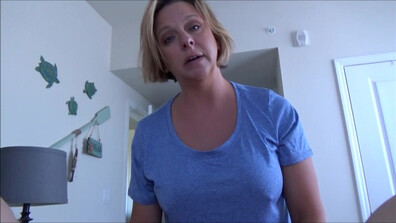 Brianna Beach - Moms Quick Fix - MomComesFirst - MomComesFirst - milf - blonde - stepmother - pov - taboo
