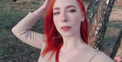 MollyRedWolf - I Piss In The Park - ManyVids - Cosplay - piss - teen - natural tits - big tits - dirty talk - fetish - amateur - redhead