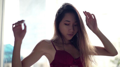 LUNA x JAMES - Luna Dances For You - ManyVids - french - teen - small tits - blowjob - big dick - pov