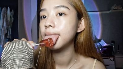 ZOZO ASMR Lollipop Licking & Slurping