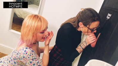Innocenthotwifexxx - Kitty gives me a helping hand and mouth at a Glory Hole - ManyVids - milf - dirty talk - pov - fetish - hardcore - big dick - tattoo