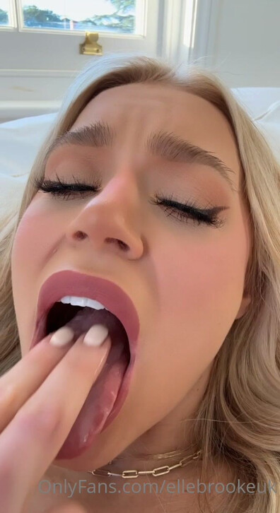 Elle Brooke - Your Favourite Cumslut - Onlyfans - OnlyFans - blonde - pov - dirty talk - solo - teen - natural tits
