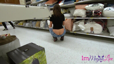 ImMeganLive - PUBLIC BUTT CRACK Vol. 2 - ManyVids - ImMeganLive - public - pov - dirty talk - big tits - tits - amateur - homemade