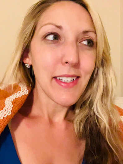 ErikaSwingz - Everything Erika Ep. 8 - Gardening is Life - ManyVids - blonde - milf - big tits - natural tits - pov - blowjob