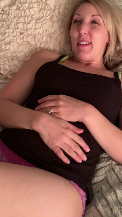 ErikaSwingz - I HATE being Tickled but I Let Him - ManyVids - blonde - milf - big tits - natural tits - pov - blowjob