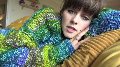 Sydney Harwin - Mom And Movie - ManyVids - virtualsex - solo - taboo - dirty talk - stepmother