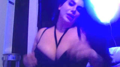 Korina Kova - Stoner girl uses the Satisfier - ManyVids - solo - big tits - dirty talk - virtualsex - teen