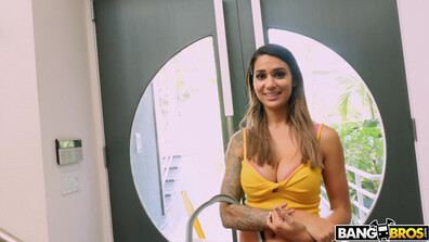 Alexis Zara 4K POV - pov