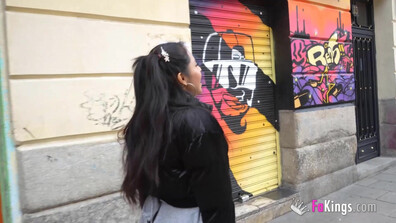 Daniela Nerea Tu vecina Daniela es un TERREMOTO PÚBLICO! Exhibicionismo por Atocha - latin - spanish - blowjob