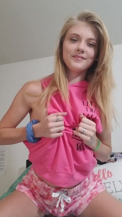 Hannah Hays Play With Me - teen