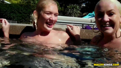 Hayden Hawkens Sammie Rhodes Malena Morgan Sienna Splash - hayden - hawkens - sammie - rhodes - malena - morgan - sienna - splash