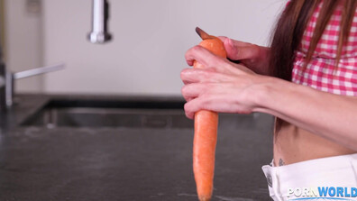 Horny Housewife Nicole Love DP’d by 2 Strangers with BBCs GP2184 - milf