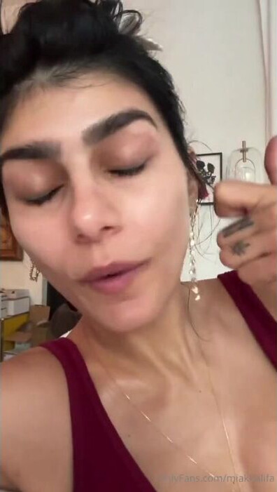 Smoking Tease Scene - big ass - big tits - blowjob - sex - fuck