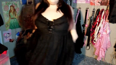 Virghoe Bbw Elf Babe Jerks You Off - amateur - bbw - handjob