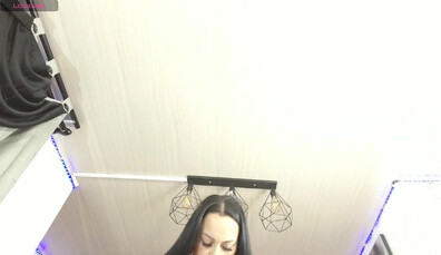 nataly kydman 2025 12 05 00h09m06s - webcam