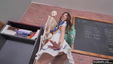 Camilla Cream Showering With Teacher - blowjob - hardcore