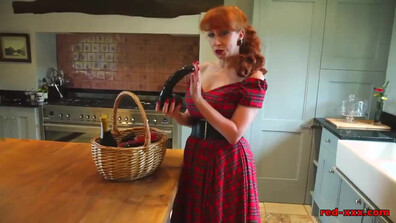 Red Xxx Horny Housewife - british - milf - solo - dildo