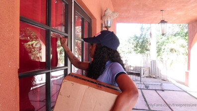 Special delivery 2 - bbc - ebony