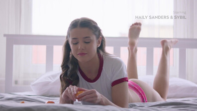 Hayli Sanders & Sybil - lesbian - big ass - small tits