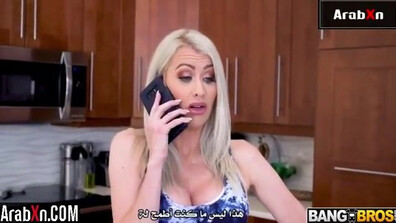 MomIsHorny Katie Monroe, Leo Valentino Can't Resist Stepmoms Tits! 27.11.2020 - katie - monroe