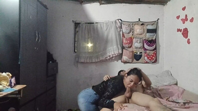 Sexo oral de madura a su joven novio - mature - blowjob - latina - girlfriend