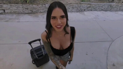 Suttin POV - pretty face - pretty mouth - blowjob lips