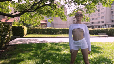 Bella Spark aka Emma White Isabel Dolcè Emma In White In Public - teen - babe