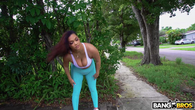 Ashlyn Peaks Sneaky Neighbor in HD - black